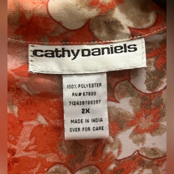 🚨CLEARANCE B1123-11 CATHY Daniels Button Down Floral Blouse - Picture 3 of 3